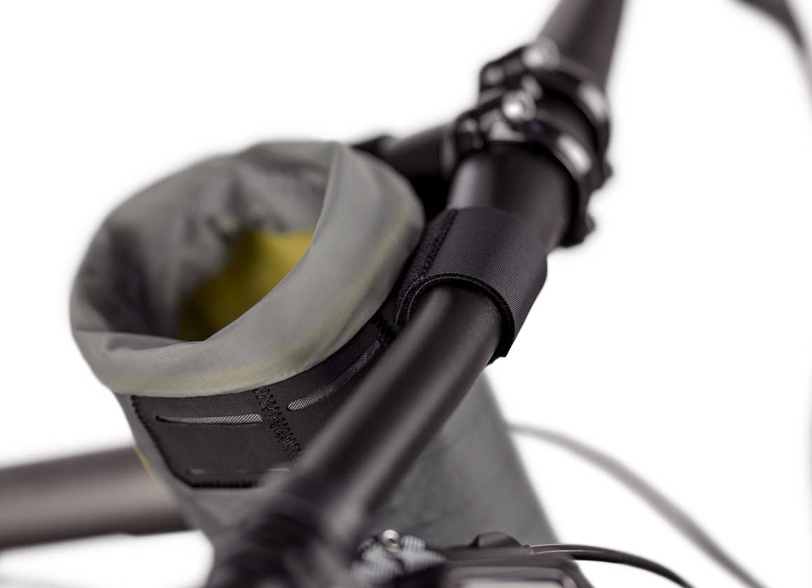 Apidura-Backcountry-Food-Pouch-Plus-Pack-Close-up-shot Apidura Backcountry Food Pouch Plus