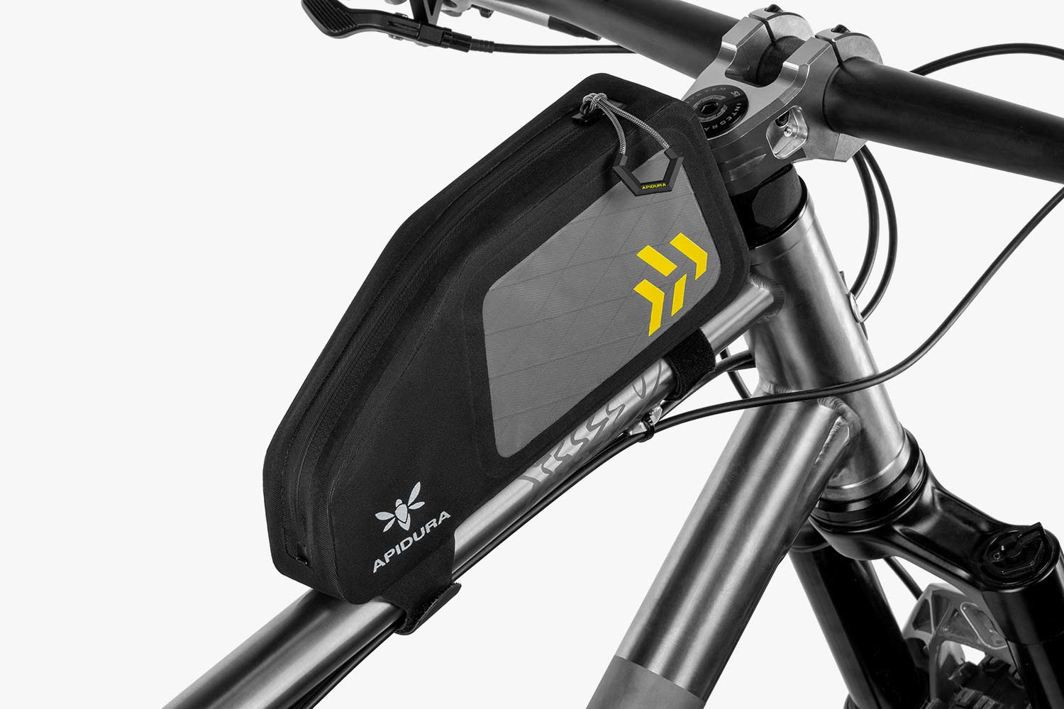 apidura-backcountry-top-tube-pack-2l-on-bike-2 Apidura Backcountry Top Tube Pack